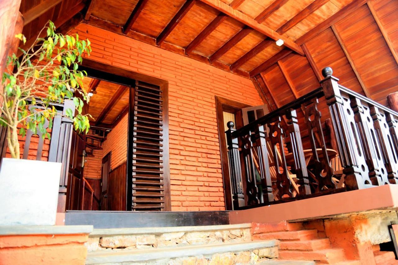 D Family Resort Анурадхапура Экстерьер фото