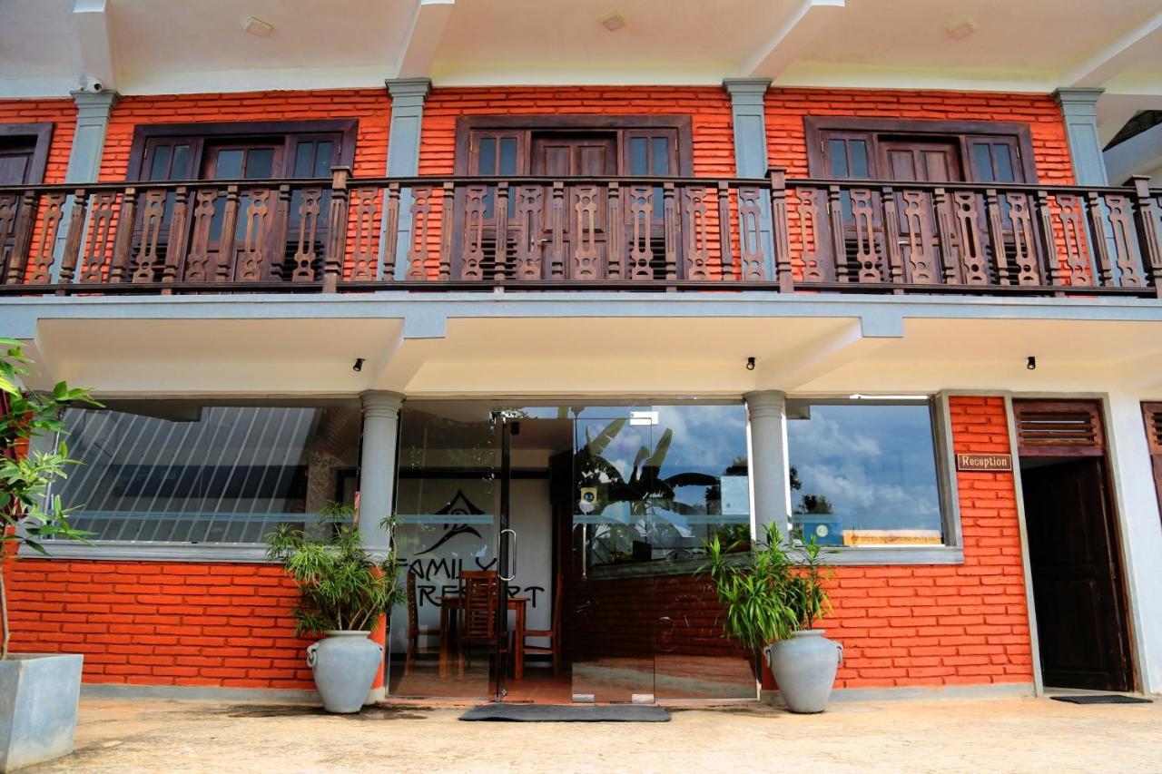 D Family Resort Анурадхапура Экстерьер фото